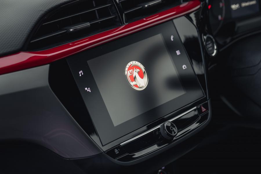Детали интерьера Vauxhall Corsa SRi (F) 2019 года  (фото 68 из 80)